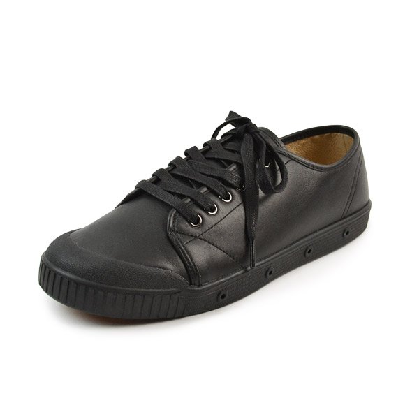 SPRING COURT / G2 Low Cut Leather Sneakers