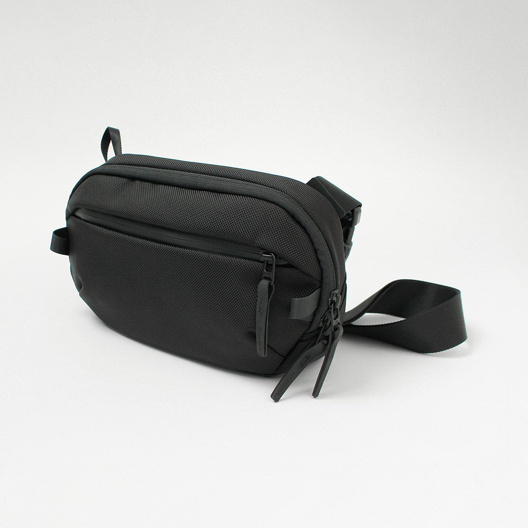 AER / Day Sling 4 Shoulder Bag