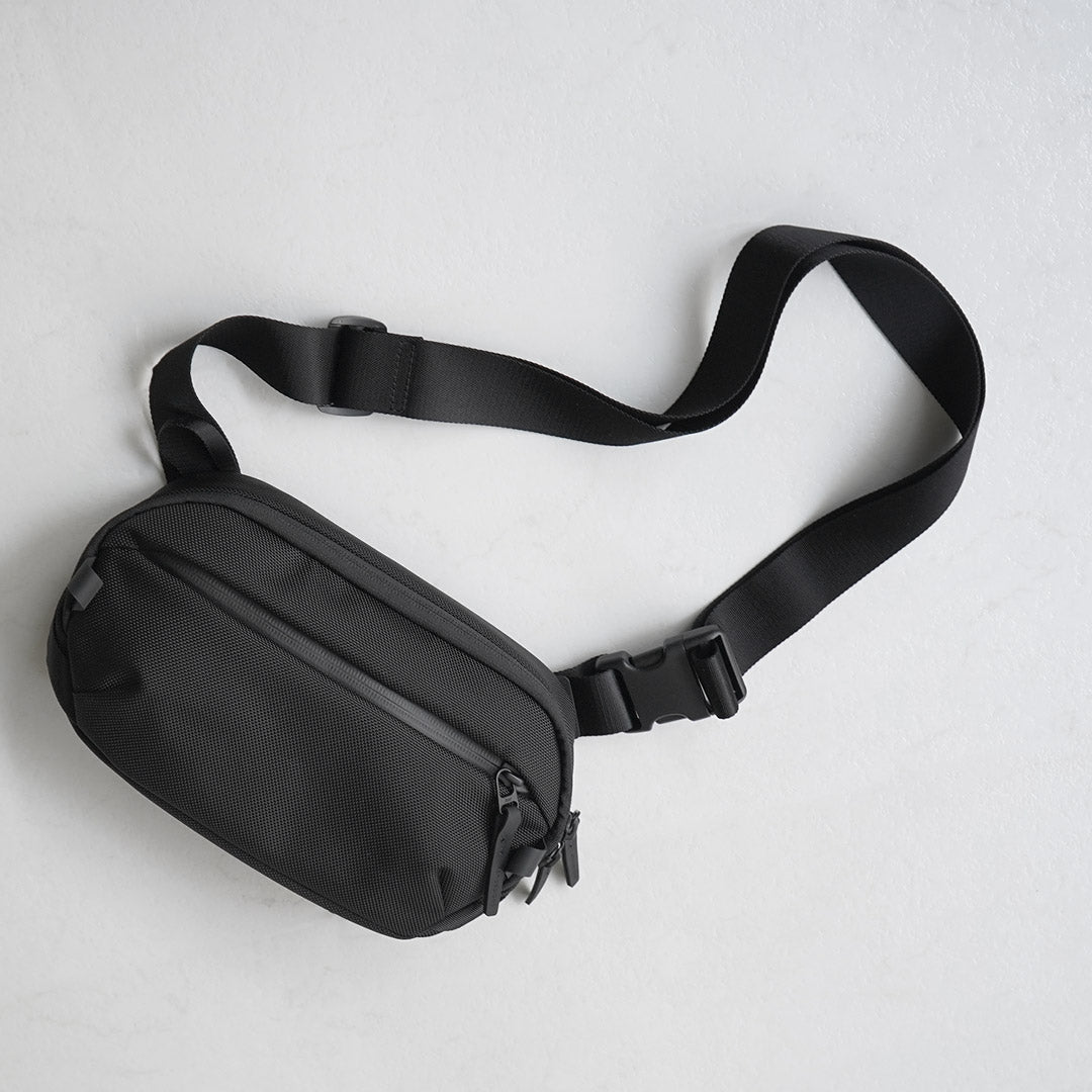 AER / Day Sling 4 Shoulder Bag