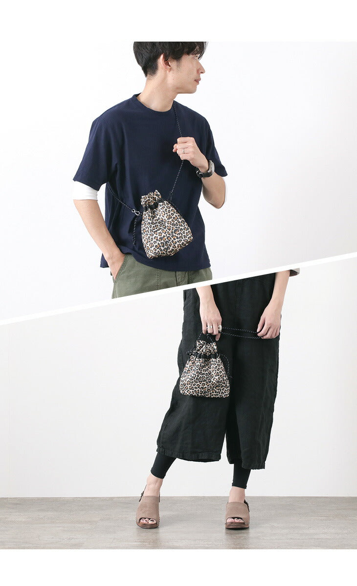 Fredrik Packers / Leopard Pigion Pouche