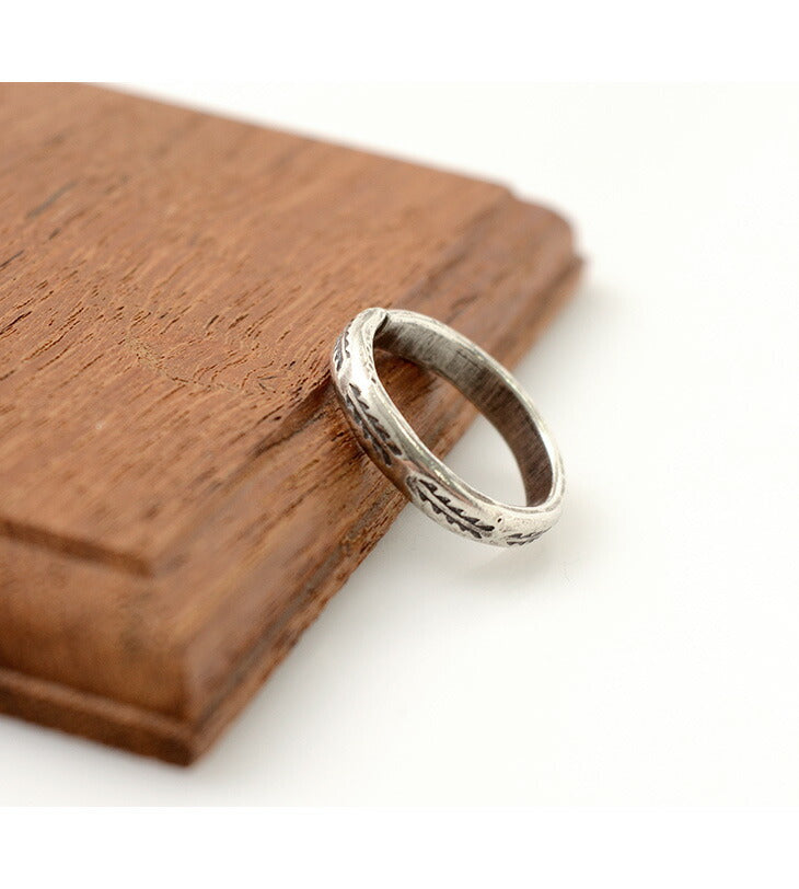 Phadua / Karen Silver Ring / Long Leaf