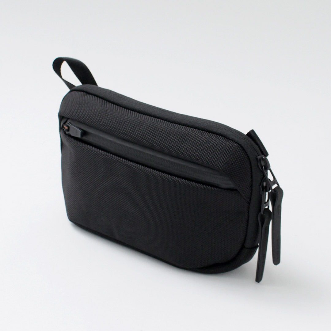 AER Slim Pouch