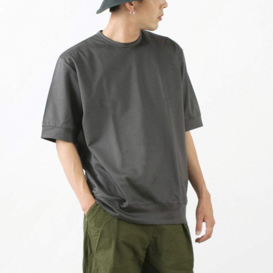 Re fait à Tokyo Japan / Half Mancheve Wide Robe T-shirt