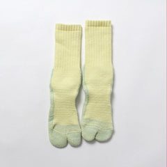 黃色的 / 自由的