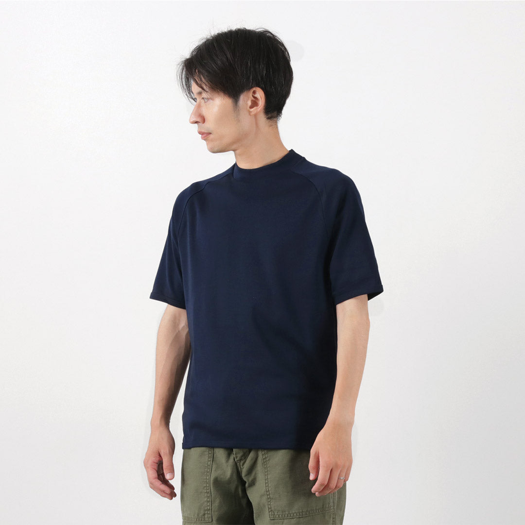 Re fait à Tokyo Japan / Perfect Inner Giza Mock Neck Half Mancheve T-shirt