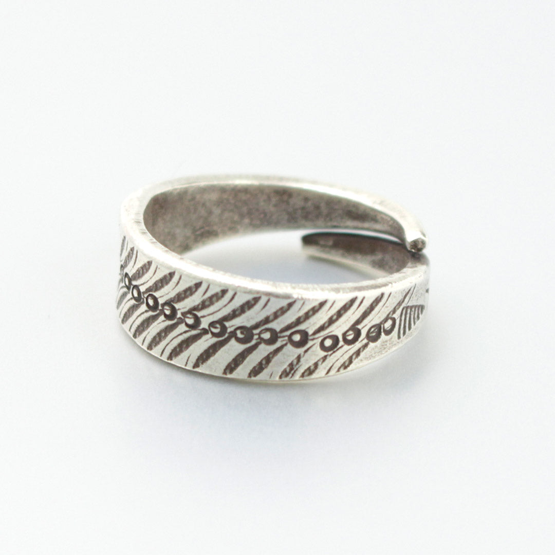 phaduA / Wide silver ring