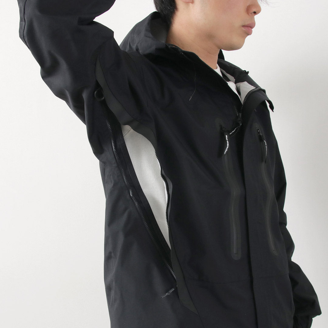 AND WANDER / 2.5-Layer Hiker Rain Jacket