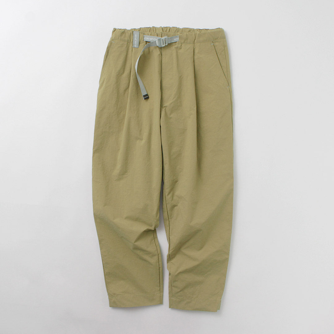 Et pantalon effilé chino en nylon / nylon