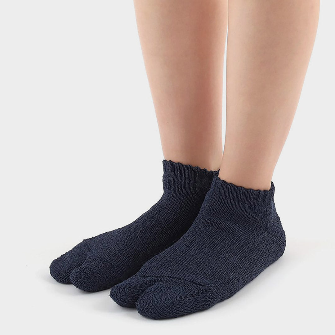 NODAL / Paper Yarn Ankle Pile Socks