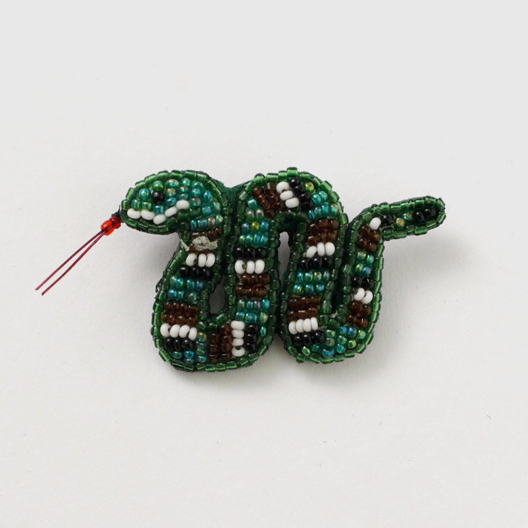 BEADED ACCESSORIES / Beaded pin badge S