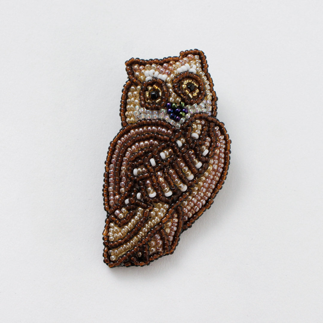 BEADED ACCESSORIES / Beaded pin badge L