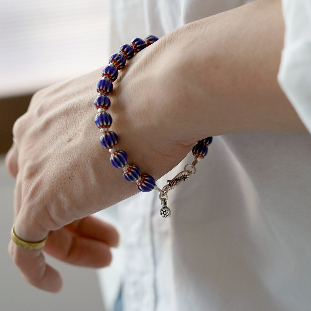 phaduA / Chevron Glass Bead Bracelet