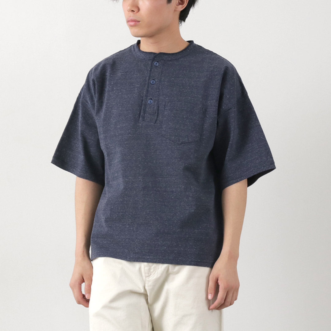 Remi 구호 / Melange Jersey 짧은 슬리브 Henley Neck Pocket 티셔츠