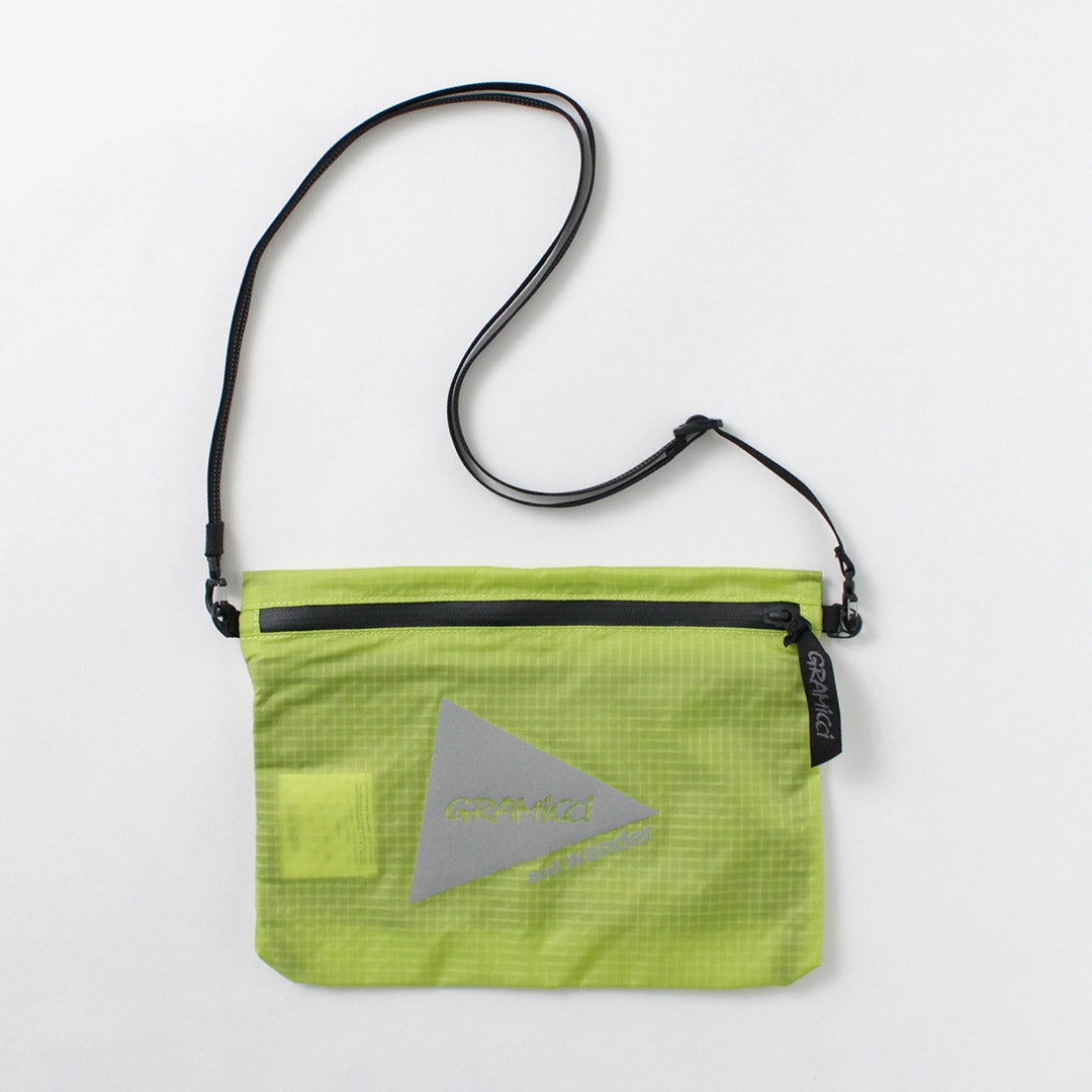 AND WANDER / Gramicci Nylon Sacoche