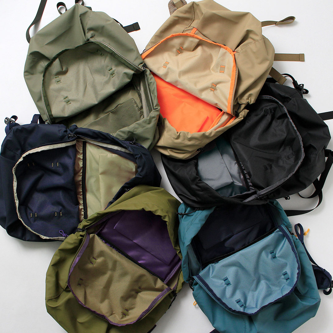 ELLIKER / Kiln Hooded Zip Top Backpack 22L