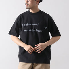 black / 2