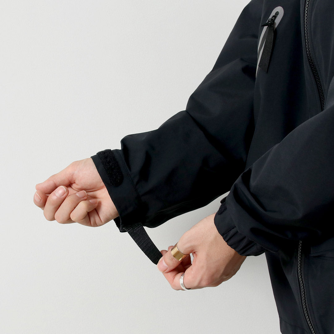 AND WANDER / Loose Fitting Rain Jacket