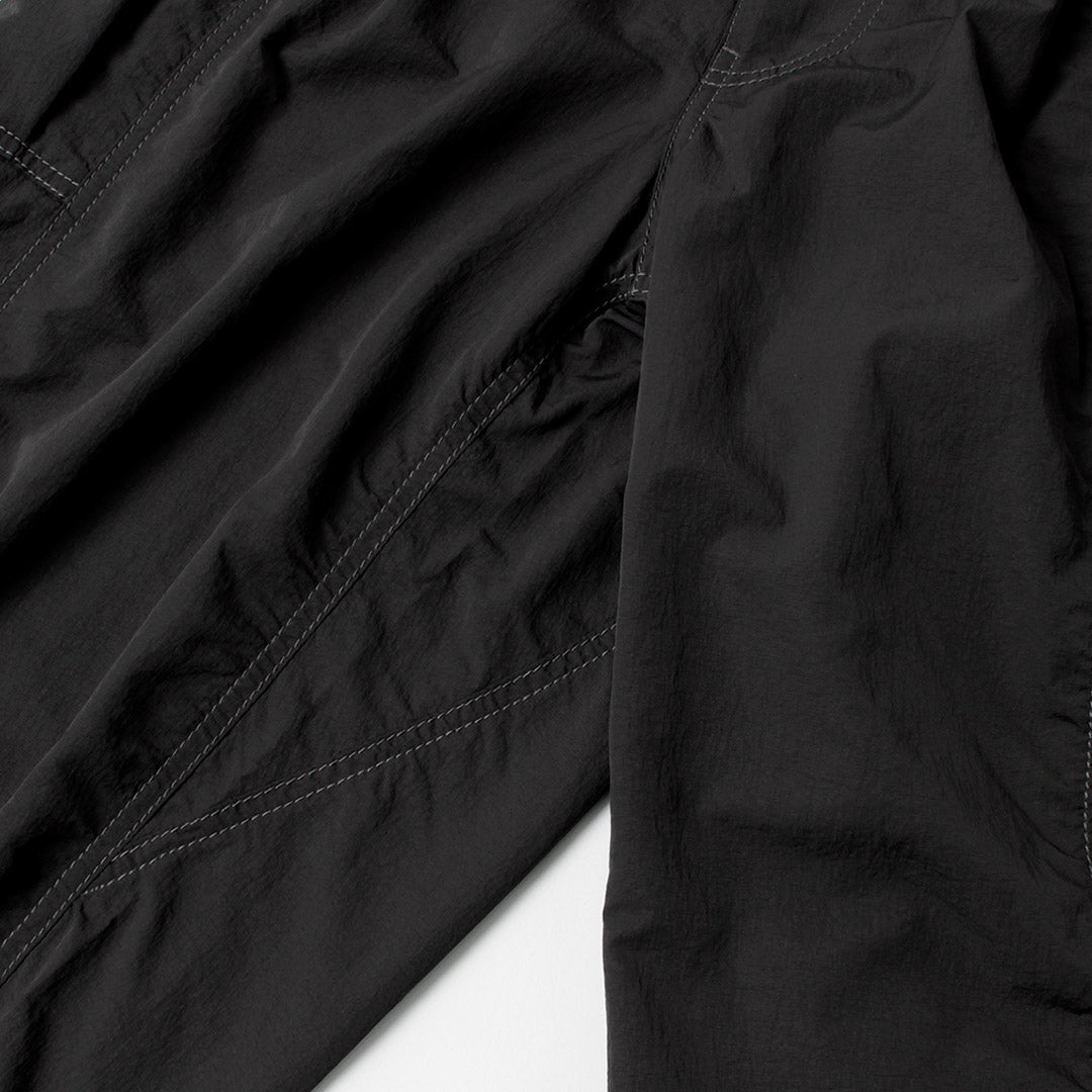 AND WANDER / Pantalon en nylon froissé