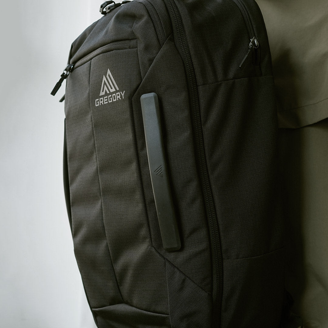 GREGORY / Border 30 Backpack
