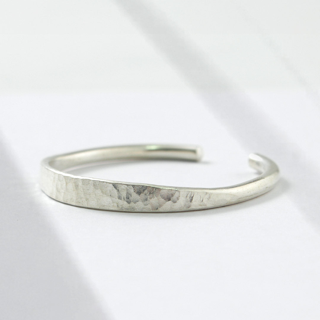 phaduA / Karen Silver Hammered Eyes Bangle