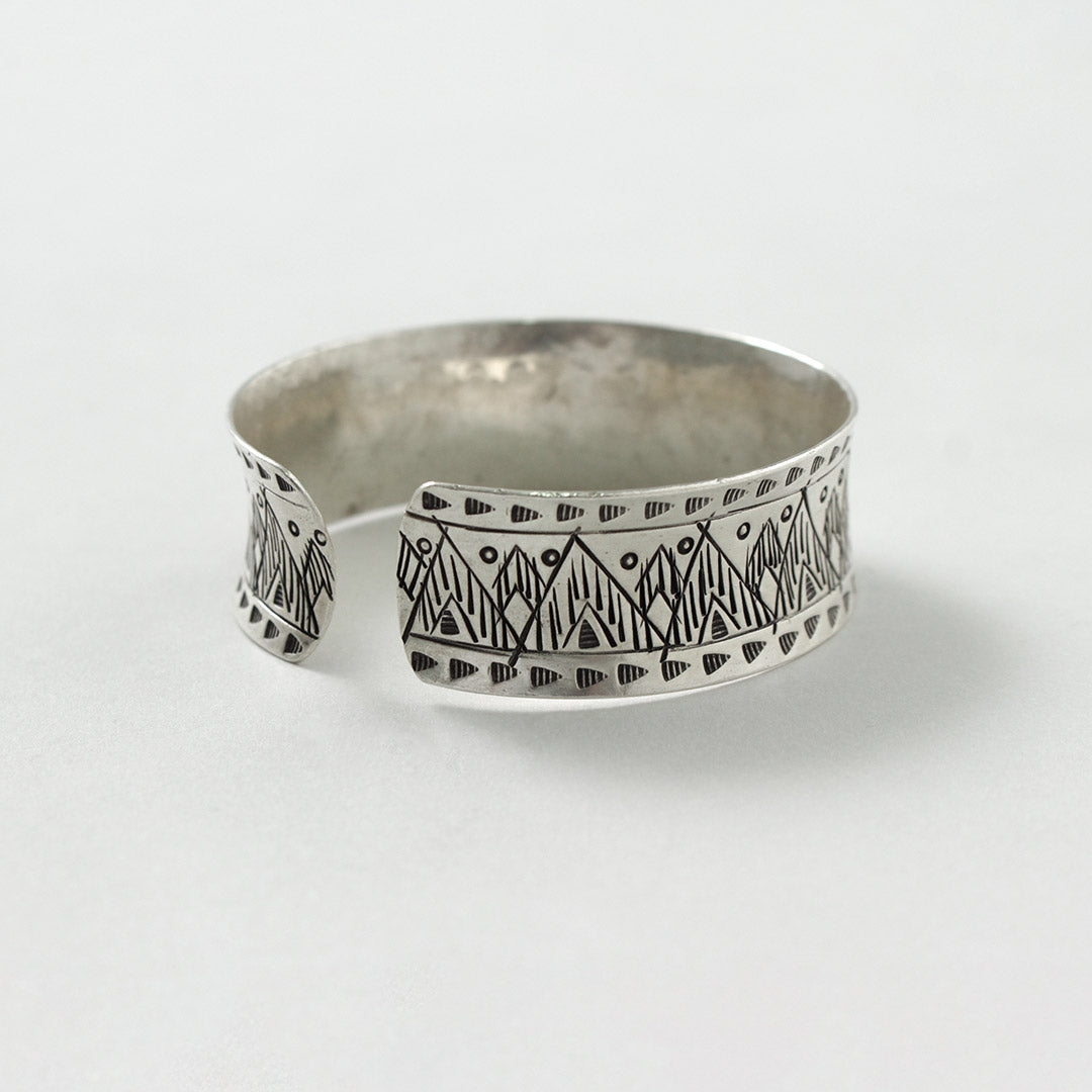 phaduA / Karen Silver Mountain Wide Bangle