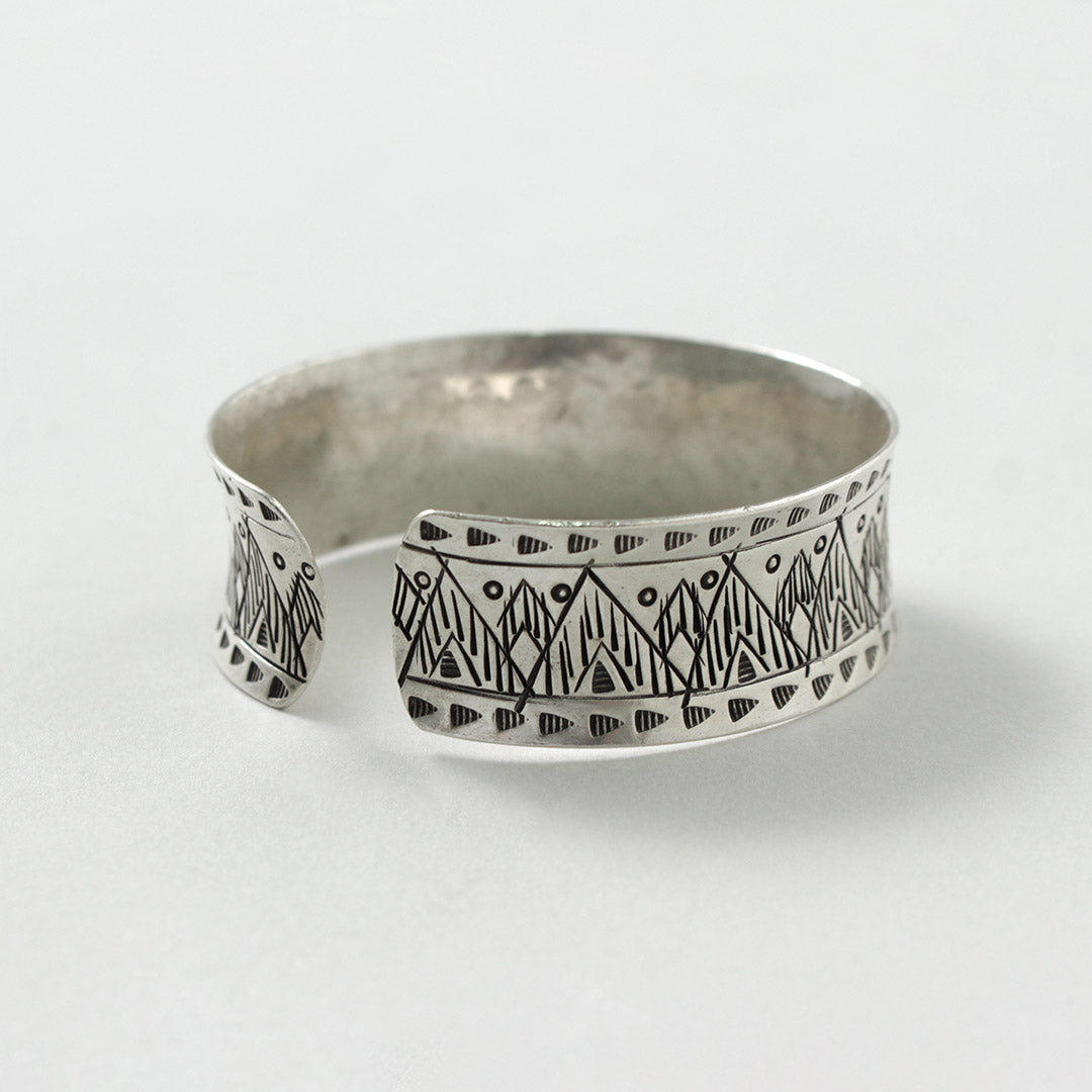 phaduA / Karen Silver Mountain Wide Bangle