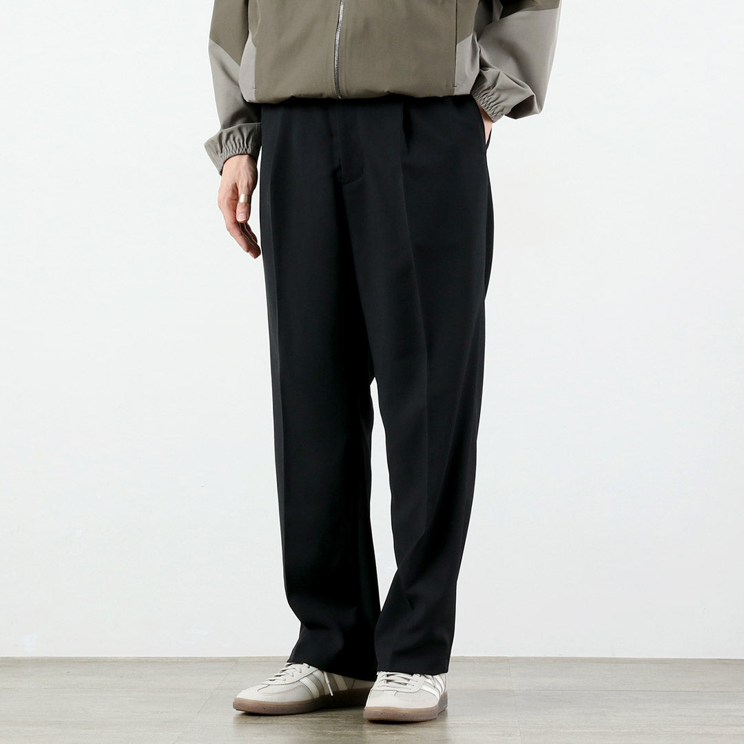 GOLDWIN / One-Tuck Straight Pants
