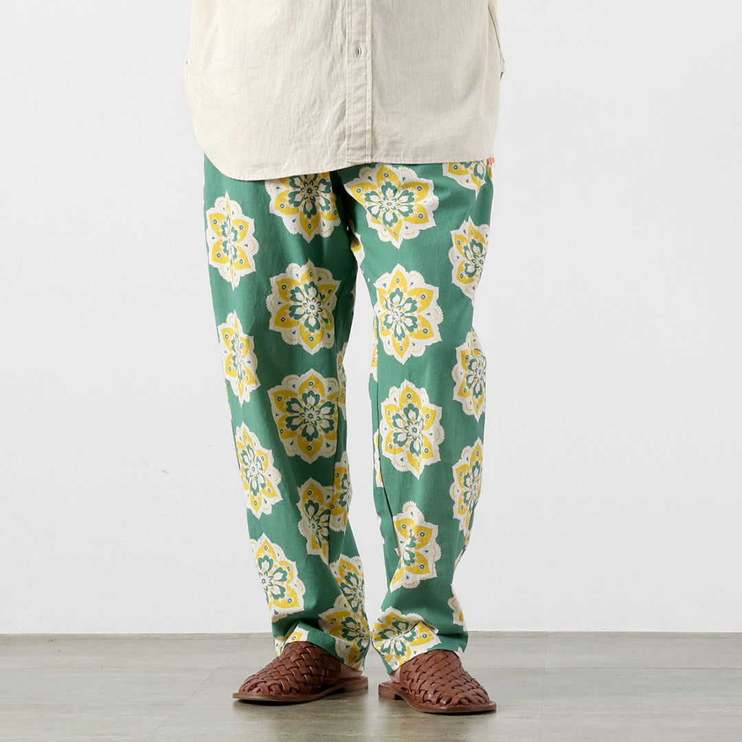 TENGA UN DÍA AGRADECIDO / Pantalón amplio y sencillo con estampado de diseño redondo