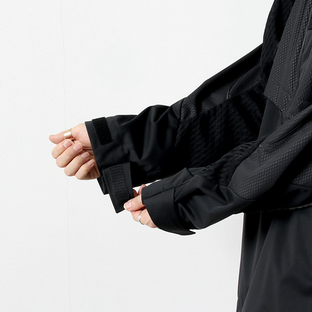 白色 MOUNTAINEERING / WINDSTOPPER 套头外套