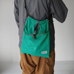 green / F