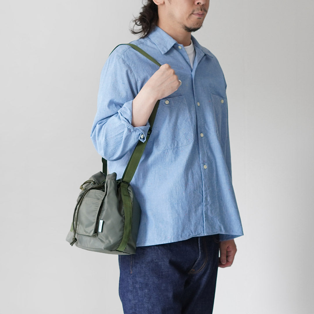 BRIEFING / Drawstring Shoulder Bag S