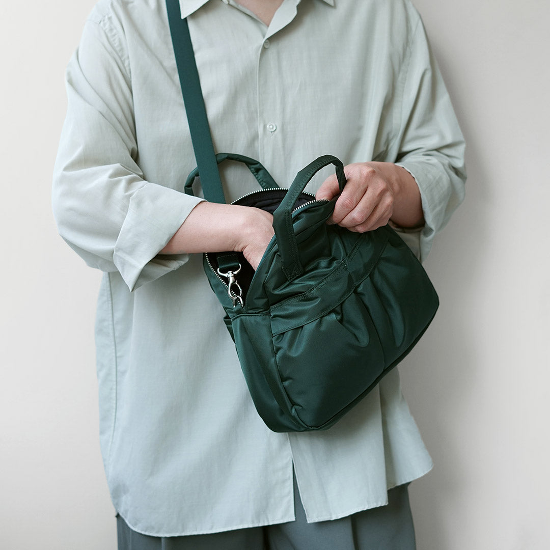NEWBOOK / Hang Out 2-Way Triangle Shoulder Bag