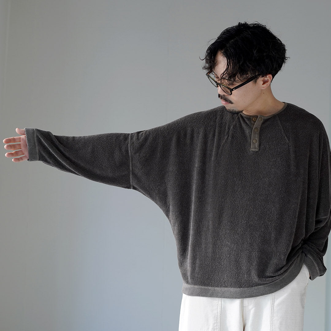 KEMA DESIGNS / Pull à col Henley en lin