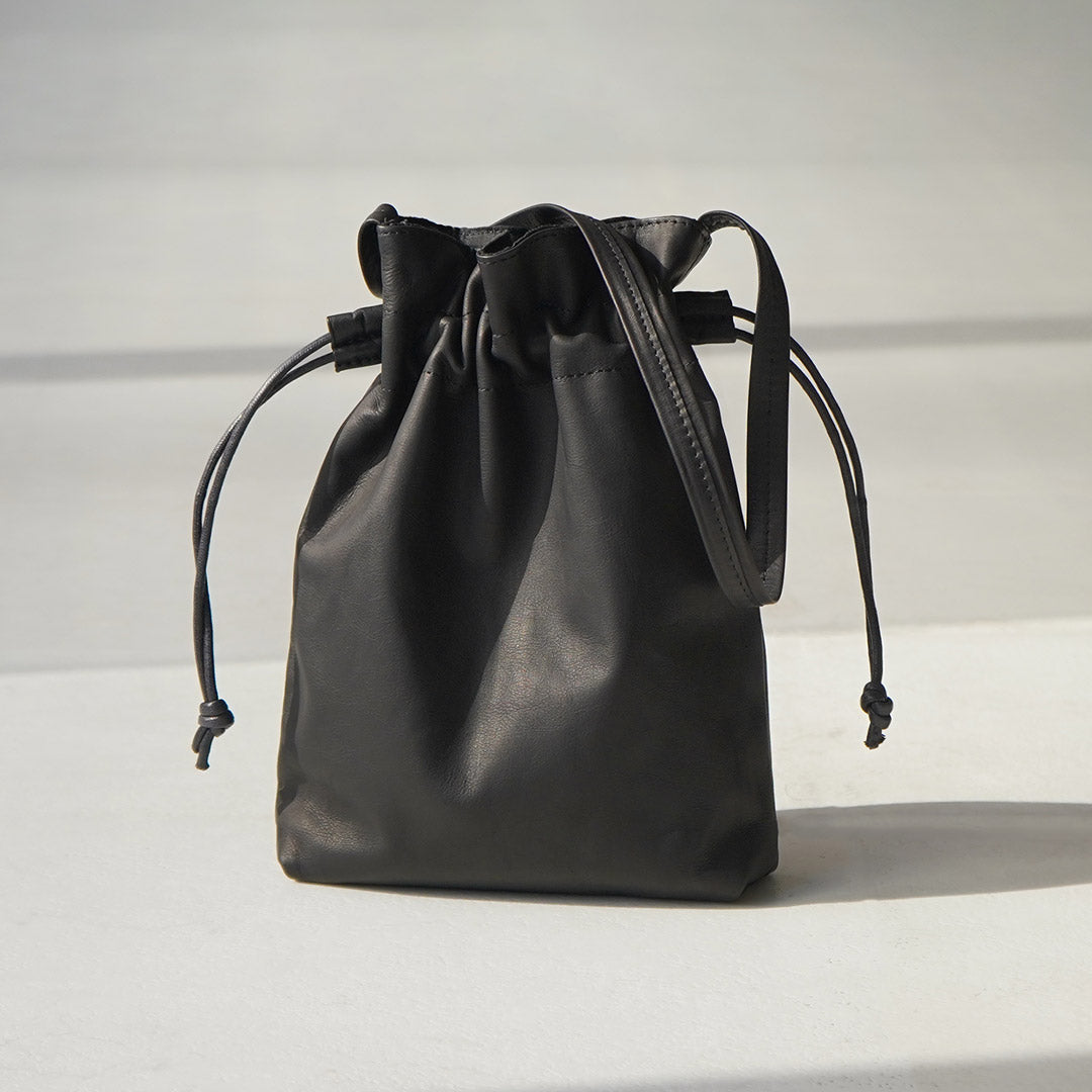 MR.OLIVE / 永久皮革抽绳包