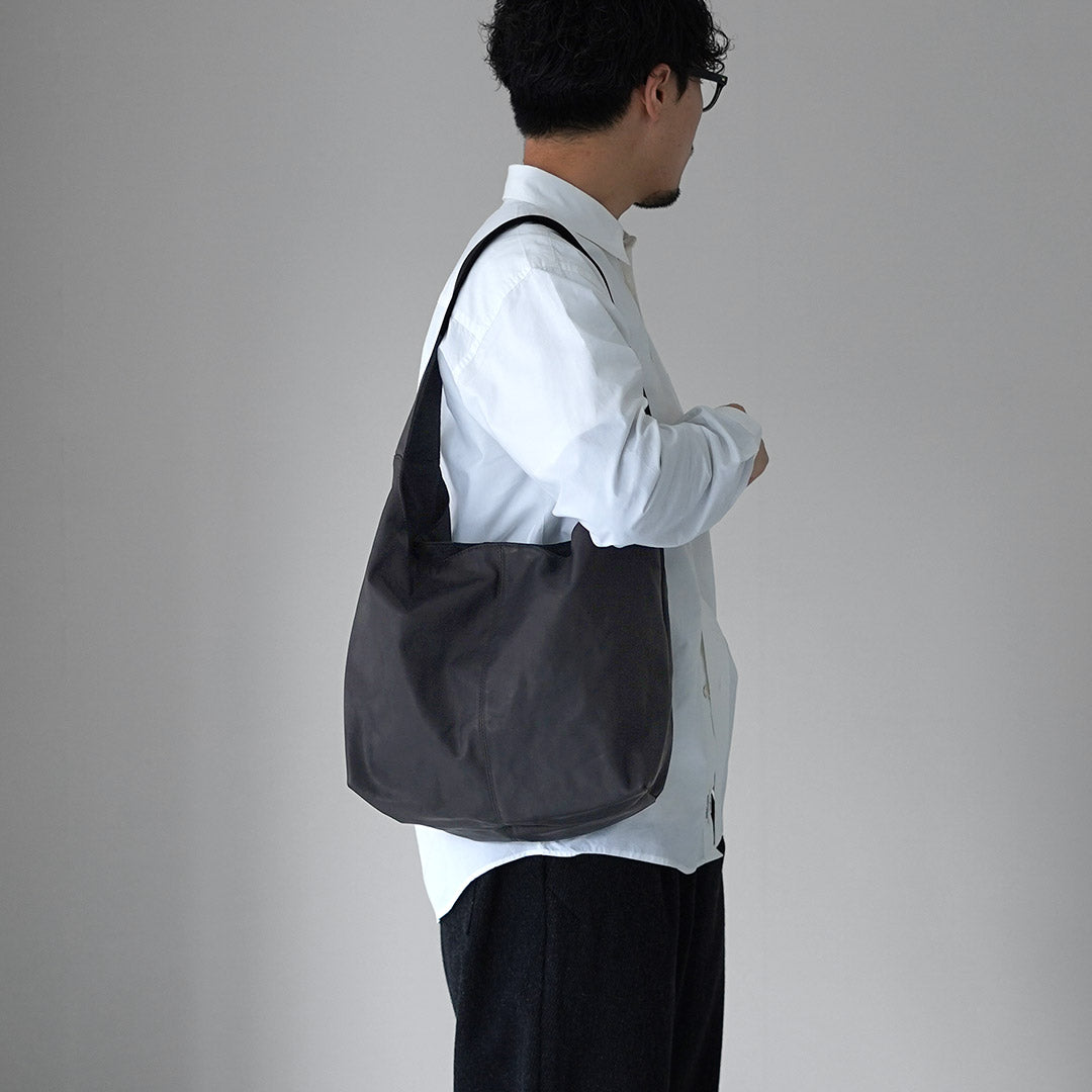MR.OLIVE / IMPERMA-LEATHER Eco Tote Bag