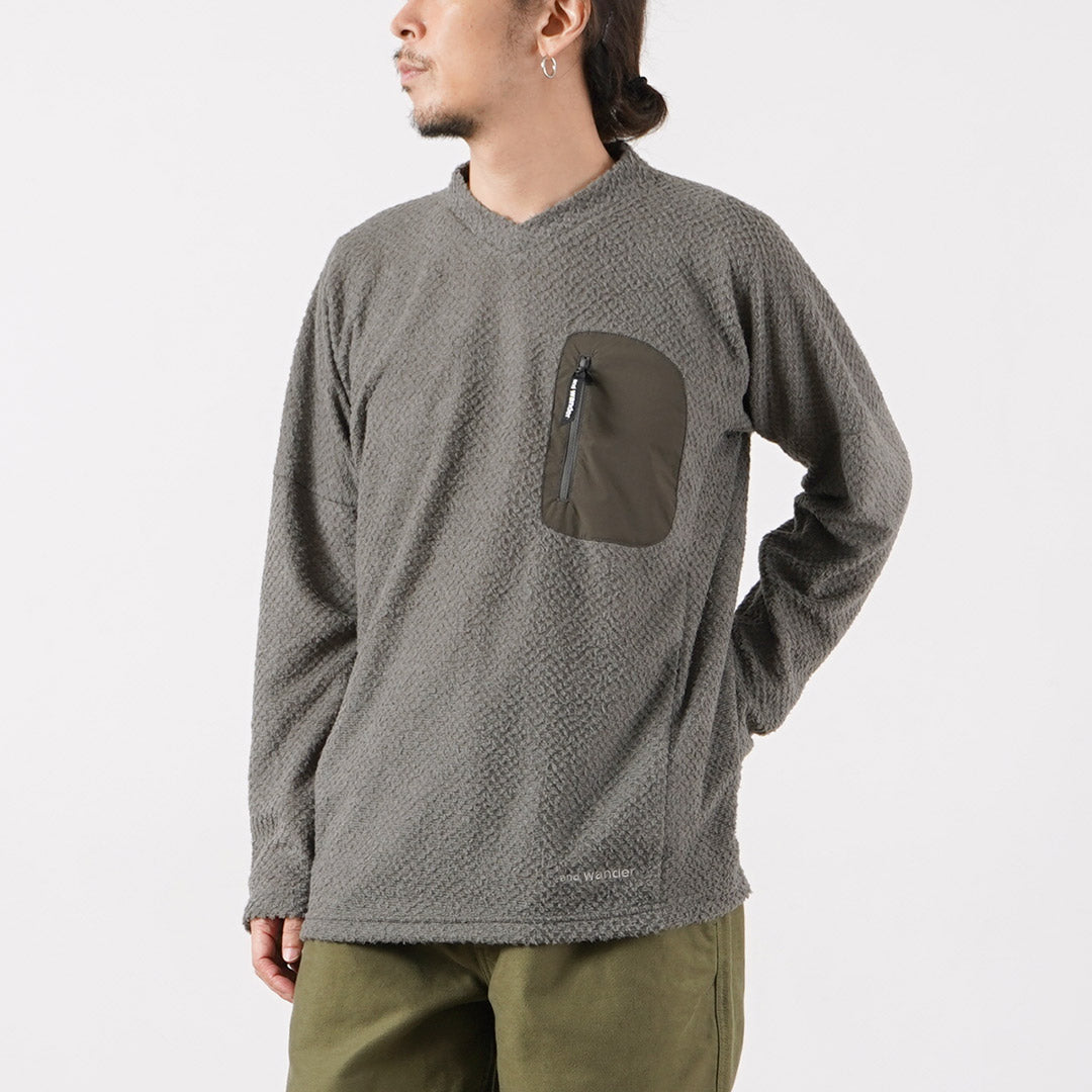 AND WANDER / Air Fleece V-Neck Pullover