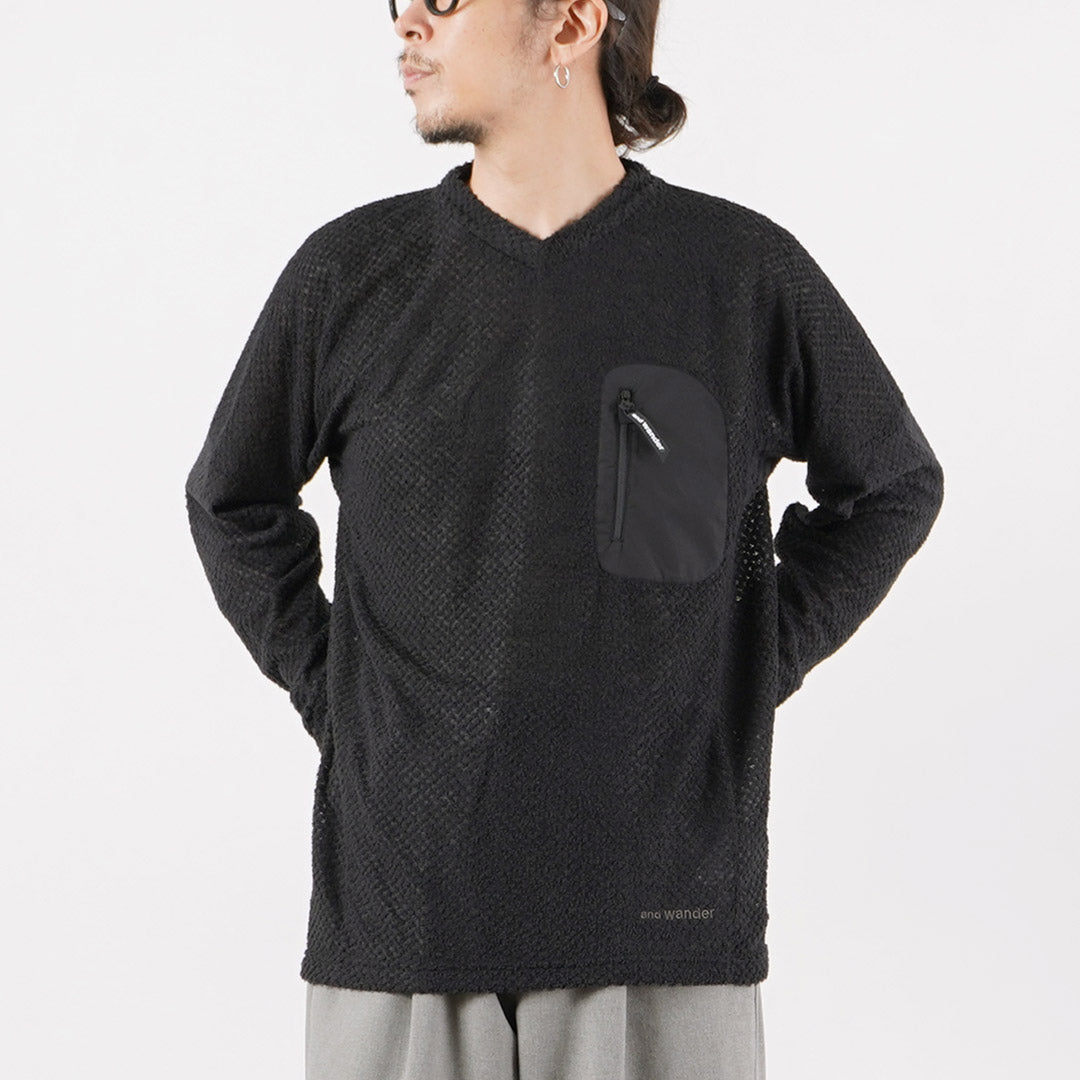 AND WANDER / Air Fleece V-Neck Pullover