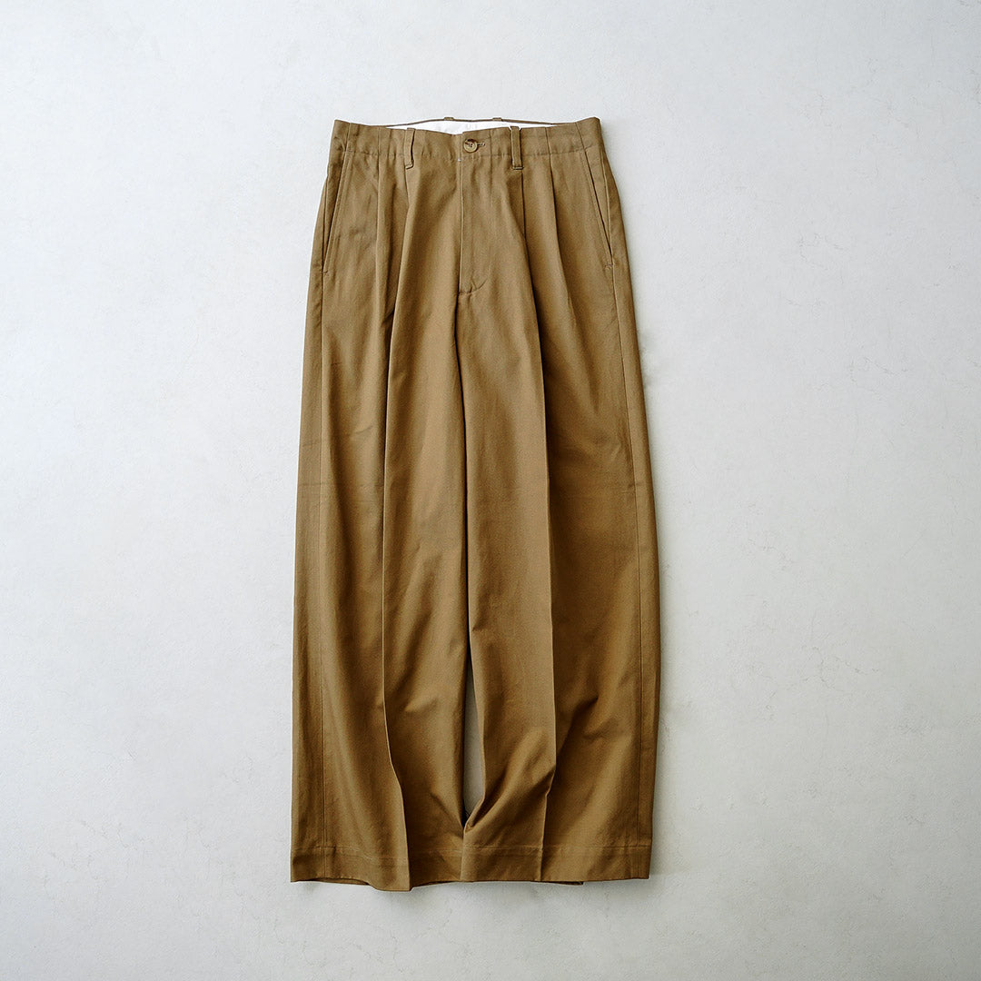 UNIVERSAL PRODUCTS. / 2-Tuck Wide Chino Trousers