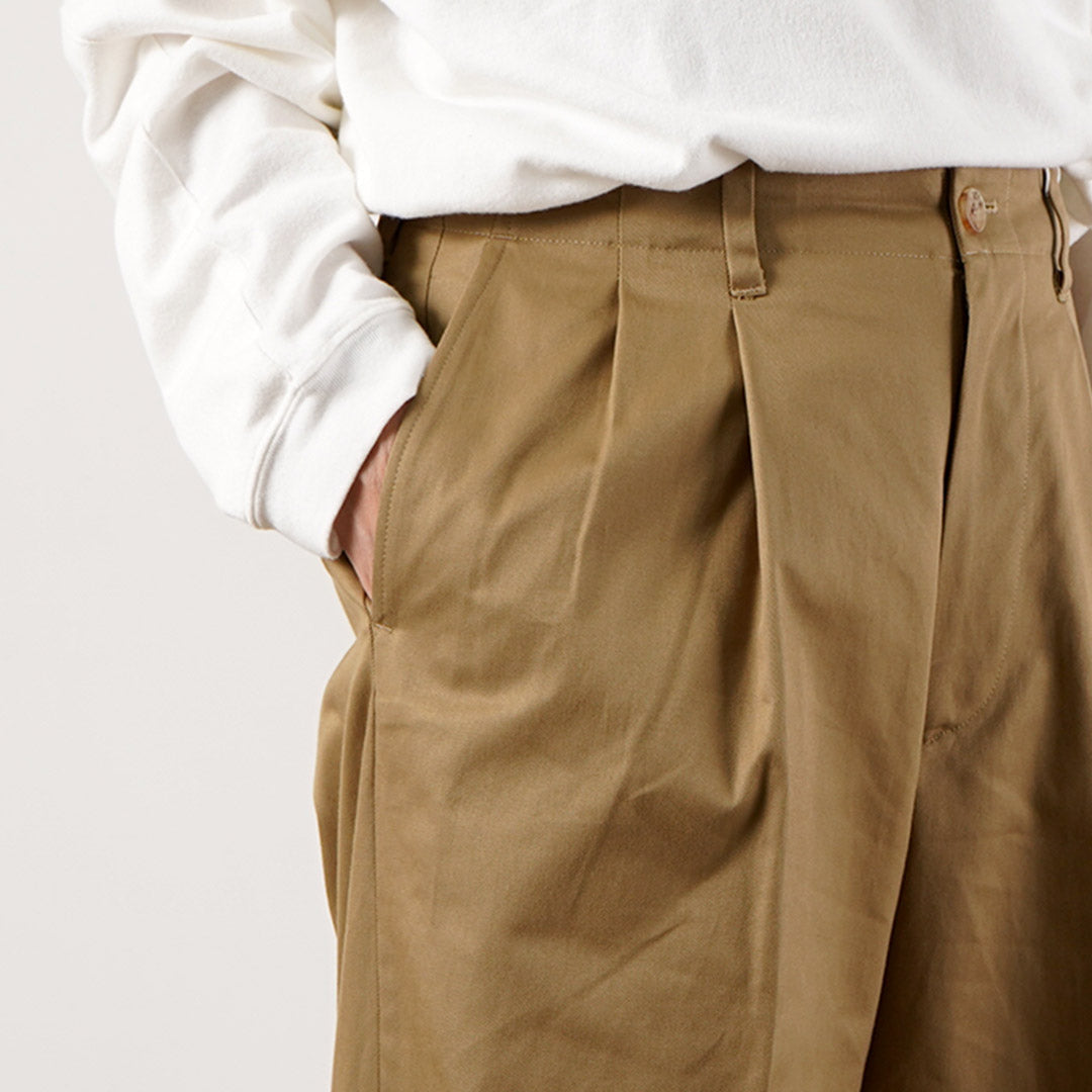 UNIVERSAL PRODUCTS. / 2-Tuck Wide Chino Trousers
