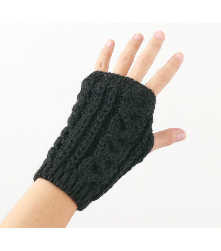 Highland 2000 / Cable Knits Mittens