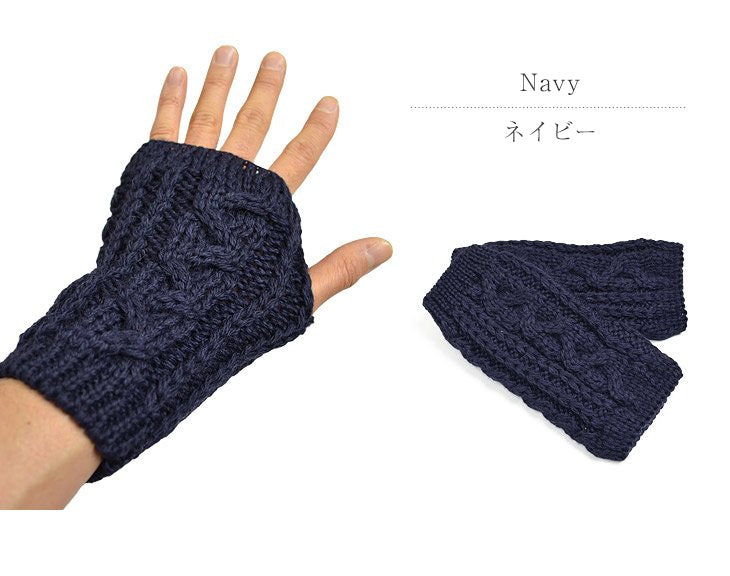 Highland 2000 / Cable Knits Mittens