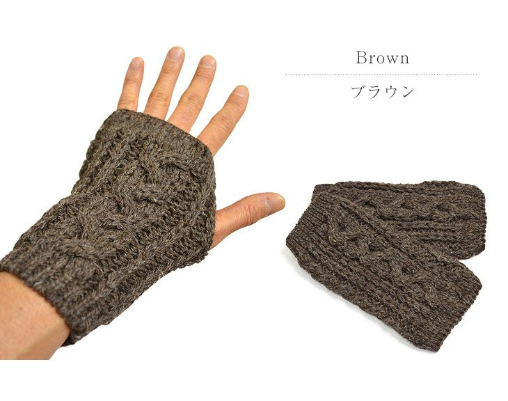 Highland 2000 / Cable Knits Mittens