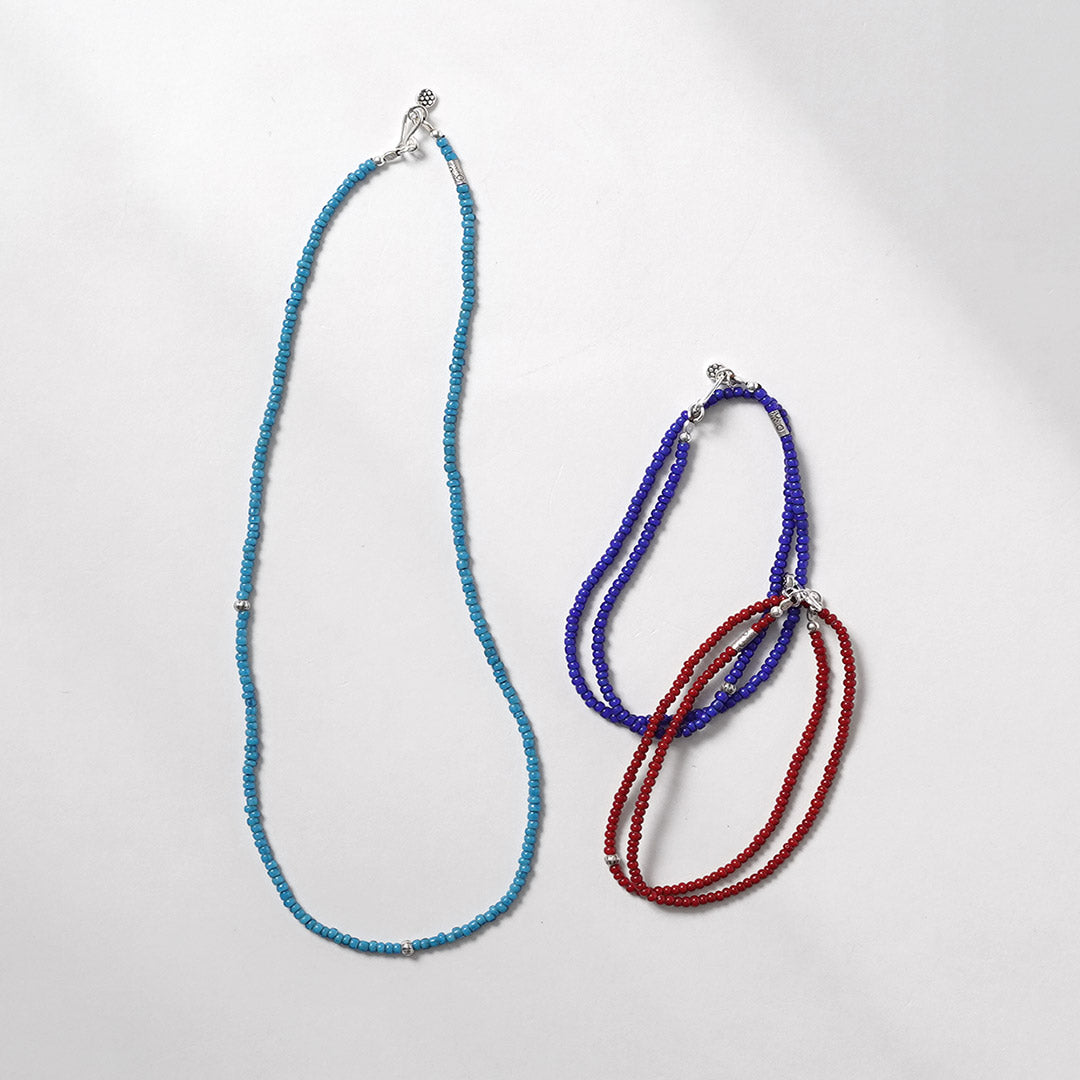 phaduA / Collar antiguo con cuentas de corazón blanco