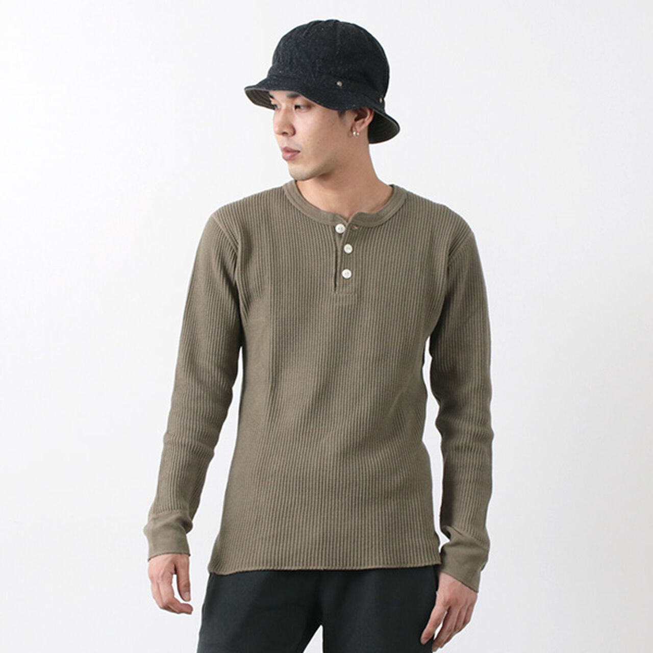 Waffle Henley SS Tshirt in Anthracite - Usolo Outfitters